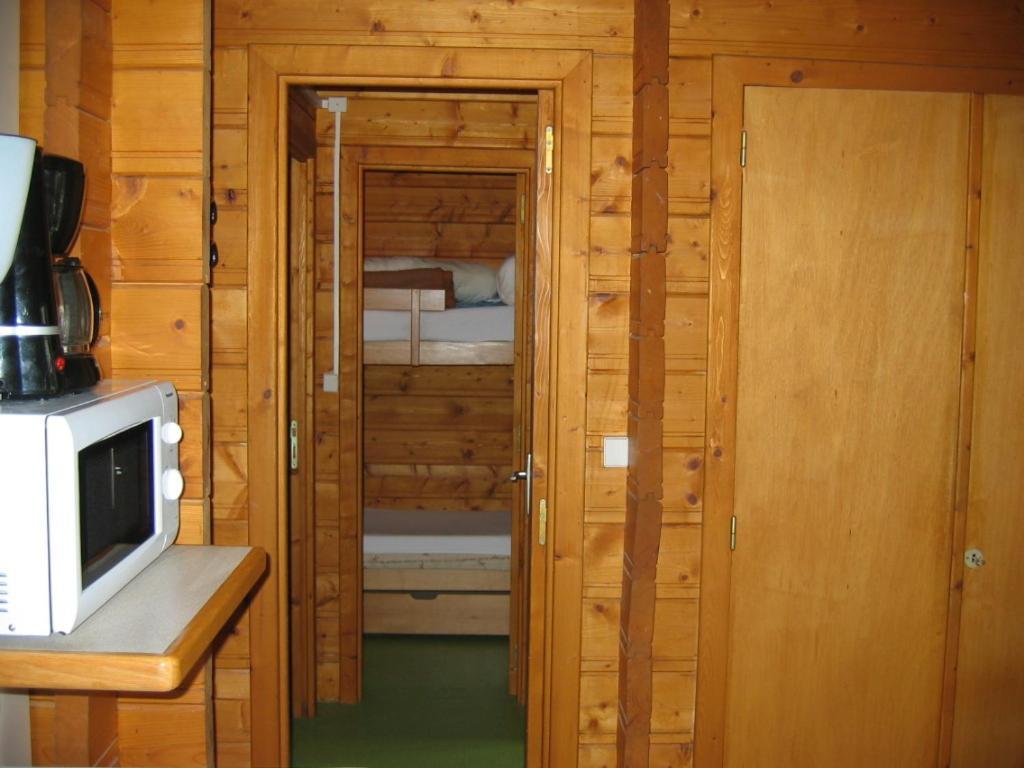 Camping Municipal De La Lande Nexon Exterior photo